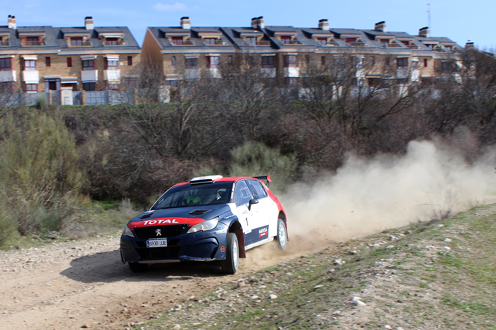 Marban-Ferrero vencedores con el Peugeot de la primera prueba de la temporada