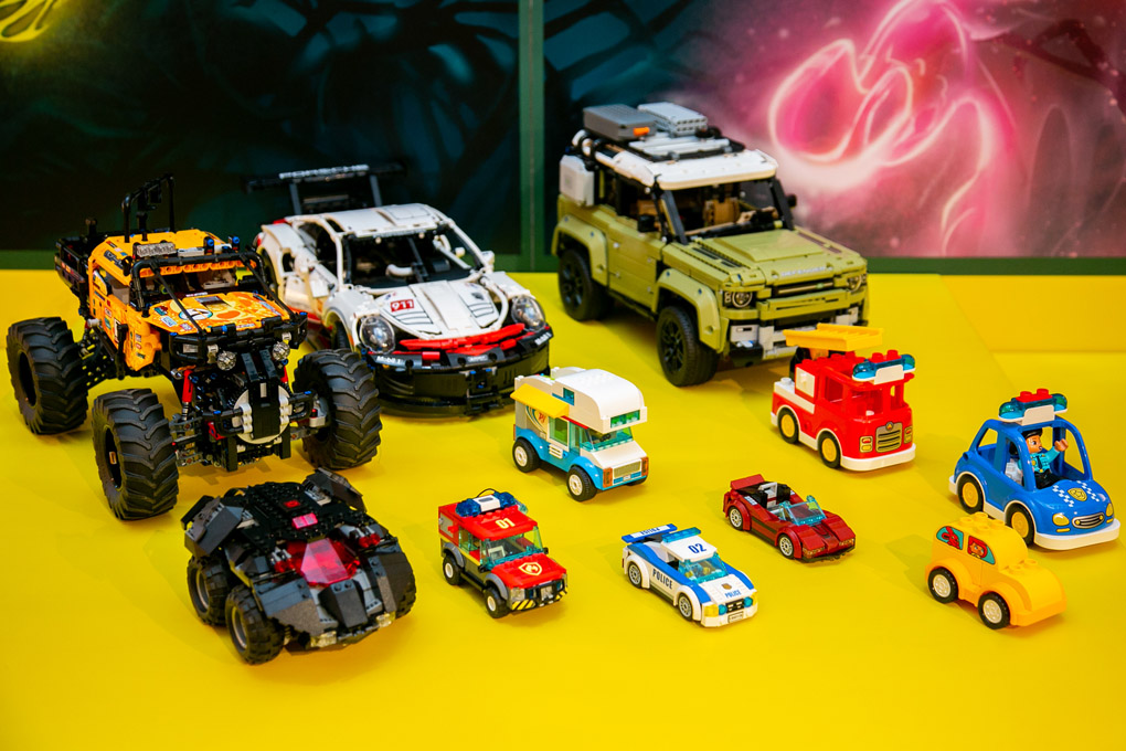 Galeria de distintos coches de Lego