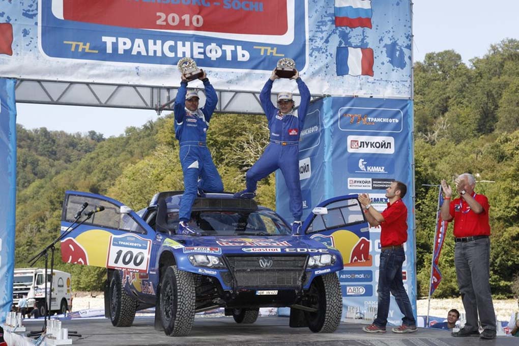 Carlos Sainz y Lucas Cruz en Rusia