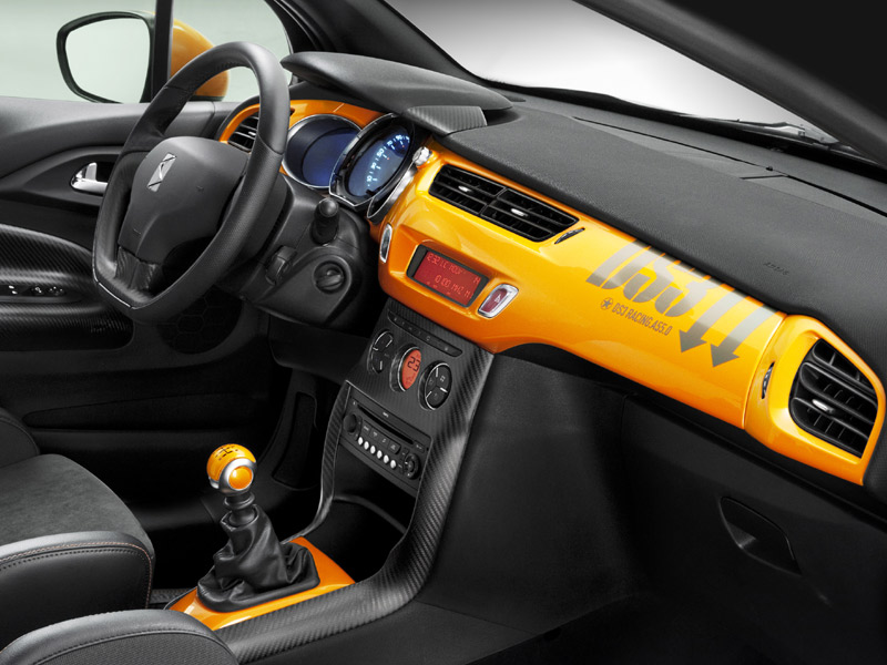 Citroen DS3 Racing interior