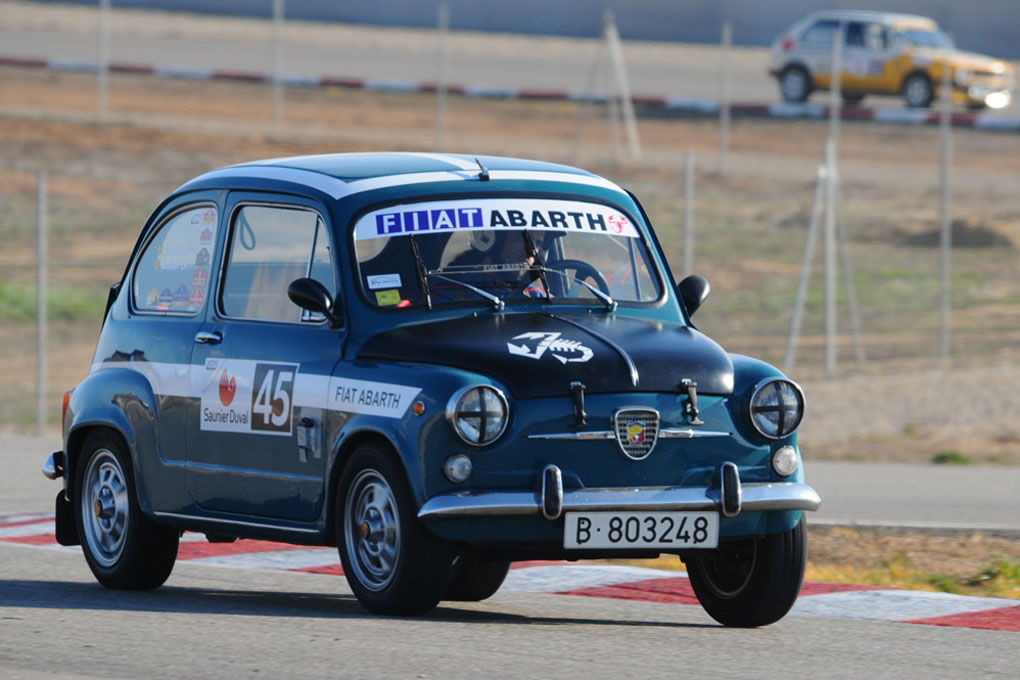 Albert Vendrell con Seat 600