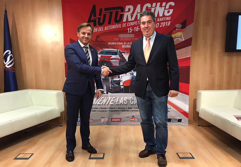 Presentación de la feria Auto Racing