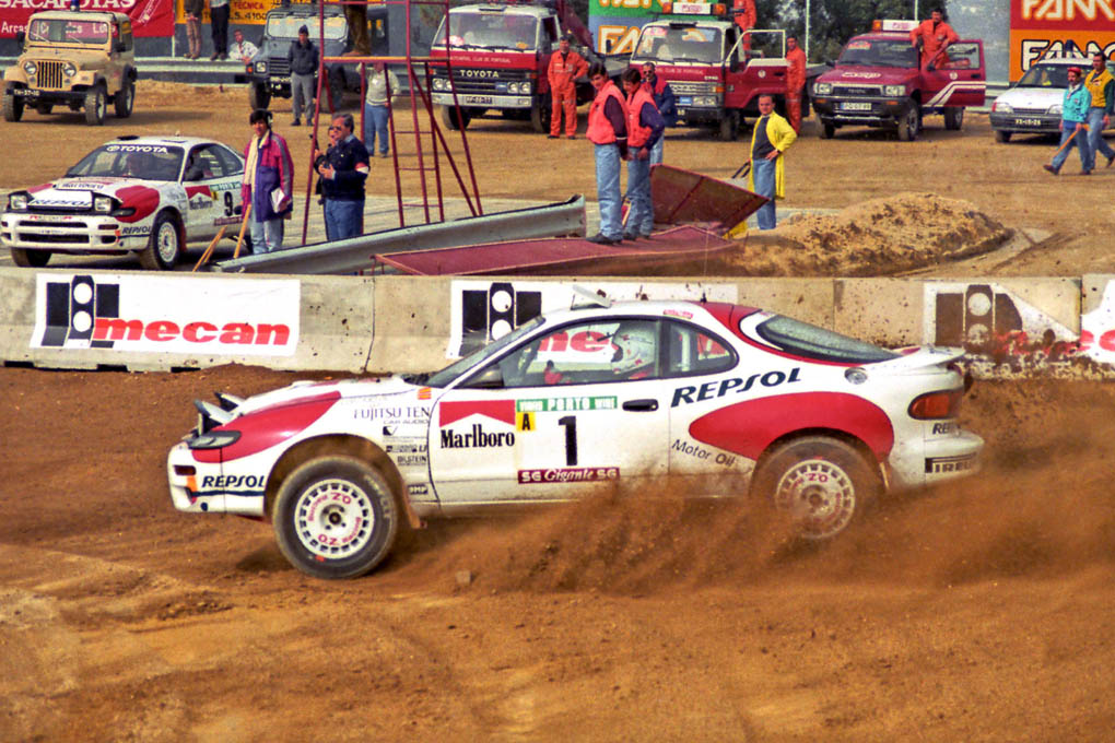 Carlos Sainz con el Celica campeón del mundo de rallyes