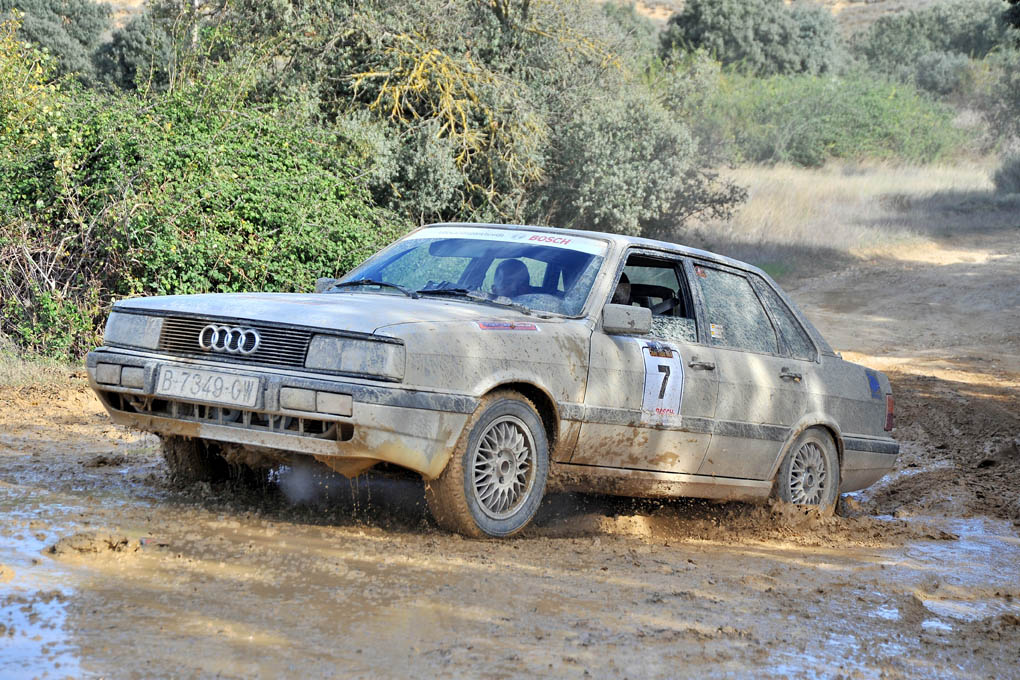 Audi 100 en el Spain Classic Raid