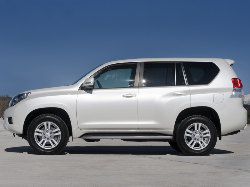 Toyota Land Cruiser R-Edition 2010 lateral