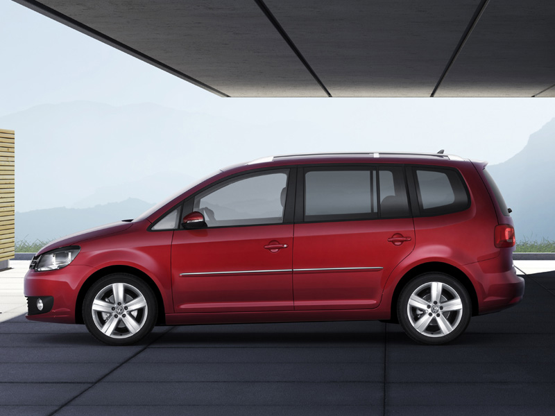 Volkswagen Touran 2010 lateral