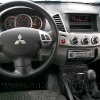 Mitsubishi L200 interior