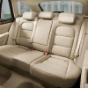 Skoda Superb combi 2010 interior