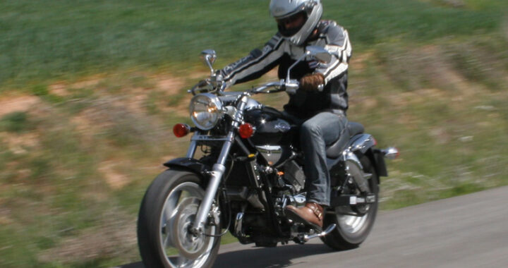 Kymco Venox 250: custom barata y bonita