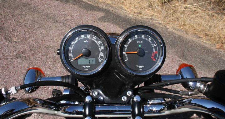 Triumph Bonneville T100