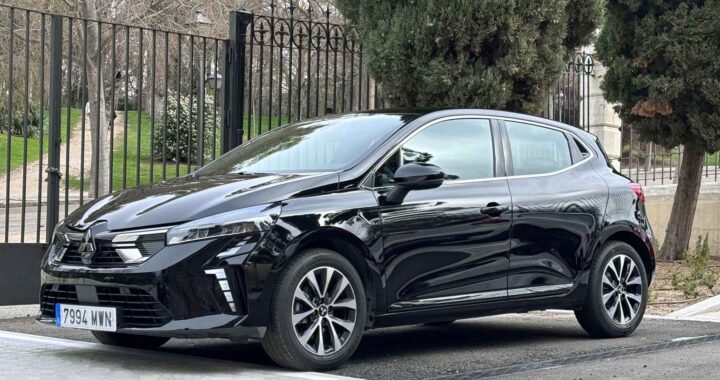 Mitsubishi Colt… o Renault Clio?