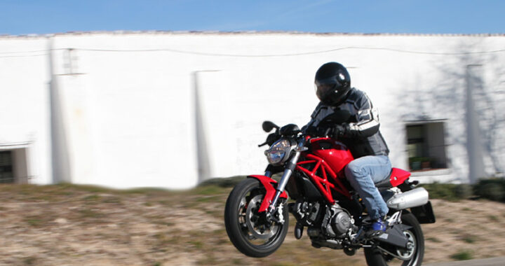 Ducati Monster 696