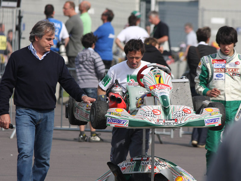 Carlos Sainz hijo, de tal palo…